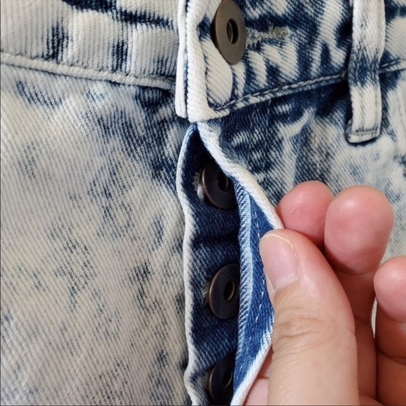 FOREVER 21 High Waisted Jean Shorts 26 cutoff fight wash frayed Y2K Daisy Dukes - Picture 4 of 5